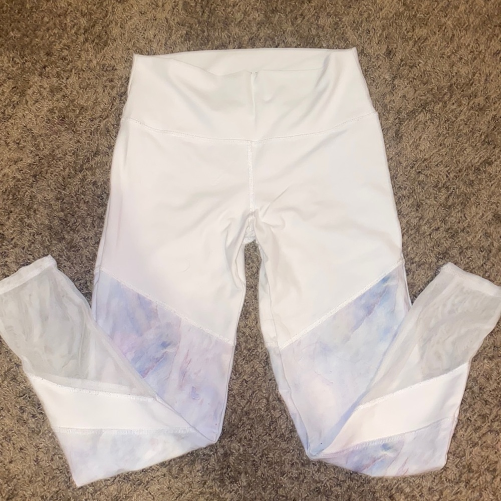 white leggings